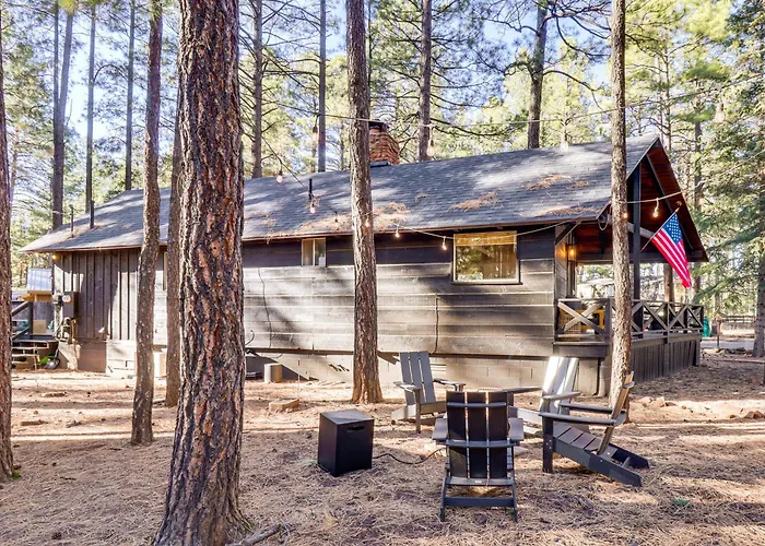 1 Mi To Woodland Park: Forested Sanctuary! Holiday home