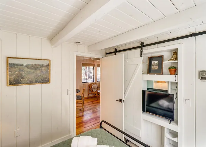 Holiday home 1 Mi To Woodland Park: Forested Sanctuary! Pinetop-Lakeside