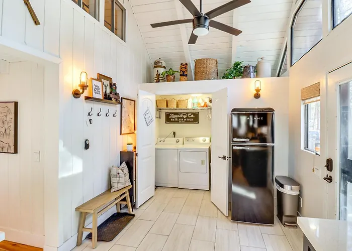 Holiday home 1 Mi To Woodland Park: Forested Sanctuary! Pinetop-Lakeside