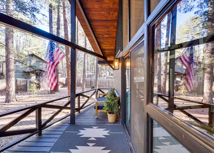1 Mi To Woodland Park: Forested Sanctuary! Holiday home Pinetop-Lakeside